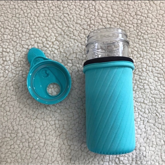 Masontops Mason Tops Jar Hydration Tumbler Drink Cup - Insulator Sleeve
Glass - Picture 5 of 16